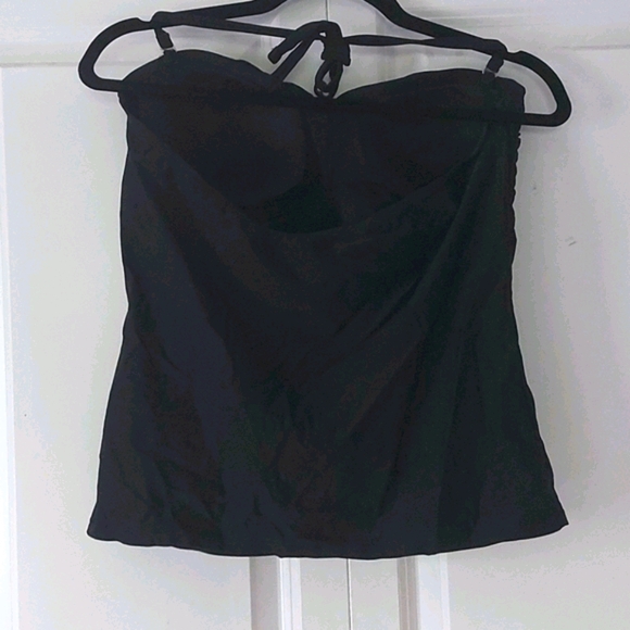 Black Tanktop/swim top - Picture 8 of 11